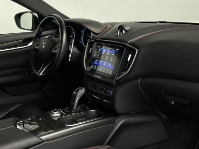 Maserati Ghibli 3.0 V6*GRANSPORT*20 ZOLL*KEYLESS*R.KAM*