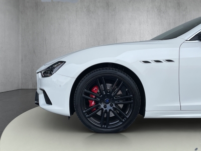 Maserati Ghibli 3.0 V6*GRANSPORT*20 ZOLL*KEYLESS*R.KAM*