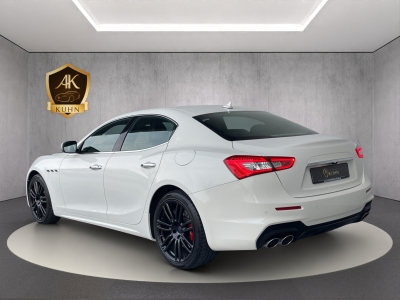 Maserati Ghibli 3.0 V6*GRANSPORT*20 ZOLL*KEYLESS*R.KAM*
