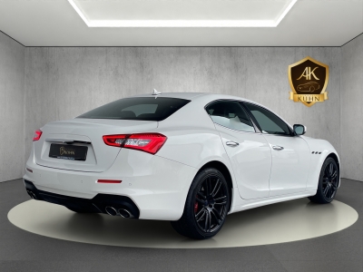 Maserati Ghibli 3.0 V6*GRANSPORT*20 ZOLL*KEYLESS*R.KAM*