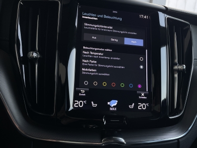 Volvo XC60 INSCRIPTION 2WD*HARMAN*PANO*LED*360° KAM*