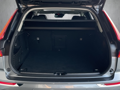 Volvo XC60 INSCRIPTION 2WD*HARMAN*PANO*LED*360° KAM*