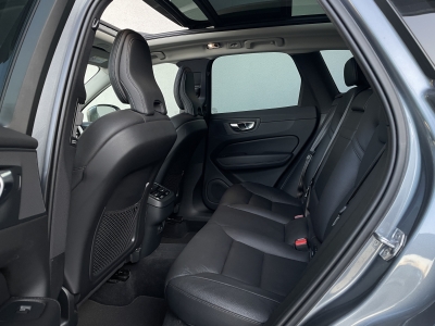 Volvo XC60 INSCRIPTION 2WD*HARMAN*PANO*LED*360° KAM*