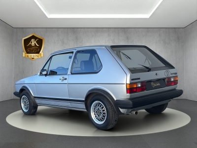 VW Golf GTI*