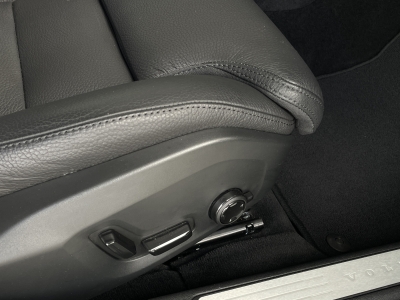 Volvo V60 B4*DIESEL*PLUS BRIGHT*