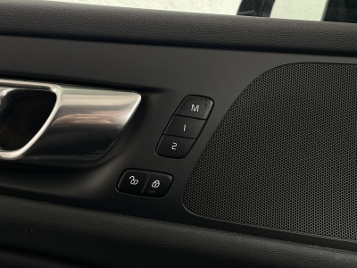 Volvo V60 B4*DIESEL*PLUS BRIGHT*