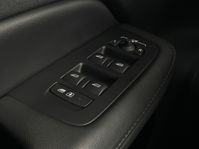 Volvo V60 B4*DIESEL*PLUS BRIGHT*