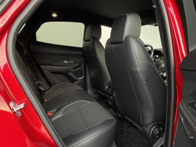 Jaguar E-Pace D180*R-DYNAMIC AWD*BLACK PACK*20Z*9-GANG*
