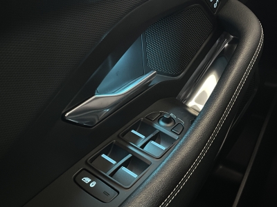 Jaguar E-Pace D180*R-DYNAMIC AWD*BLACK PACK*20Z*9-GANG*