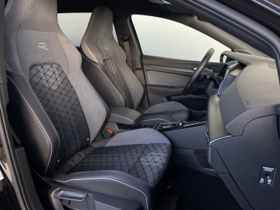 VW Golf R-LINE* 1.5 eTSI*DESIGN*AHK*18ZOLL*KEYLESS*