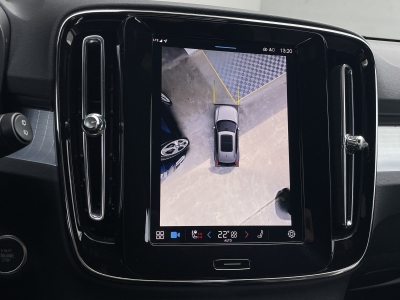 Volvo XC40 B3*PLUS DARK*2WD*360° KAMERA*HARMAN/KARDON*