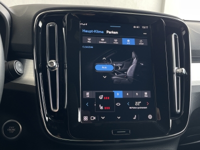 Volvo XC40 B3*PLUS DARK*2WD*360° KAMERA*HARMAN/KARDON*