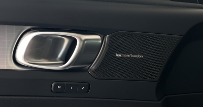 Volvo XC40 B3*PLUS DARK*2WD*360° KAMERA*HARMAN/KARDON*