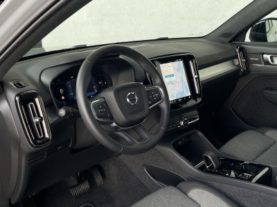 Volvo XC40 B3*PLUS DARK*2WD*360° KAMERA*HARMAN/KARDON*