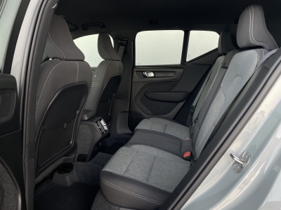 Volvo XC40 B3*PLUS DARK*2WD*360° KAMERA*HARMAN/KARDON*