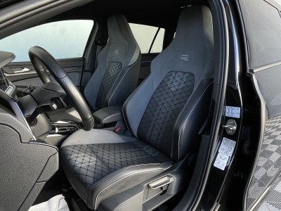 VW Golf R-LINE* 1.5 eTSI*DESIGN*AHK*18ZOLL*KEYLESS*