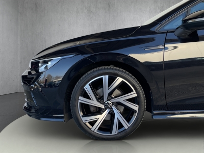 VW Golf R-LINE* 1.5 eTSI*DESIGN*AHK*18ZOLL*KEYLESS*
