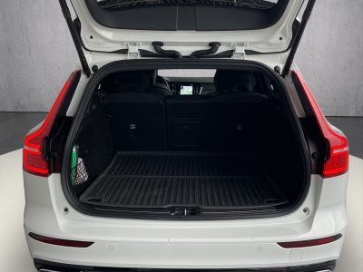 Volvo V60 B4*R-DESIGN*