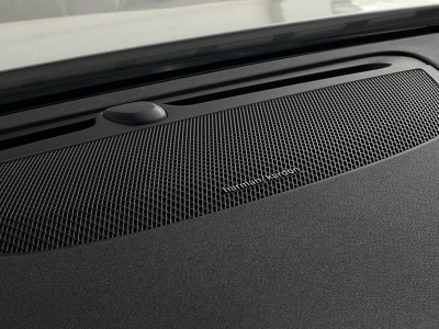 Volvo V60 B4*R-DESIGN*HuD*HARMAN*LED*360°KAMERA*PANO*