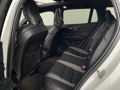 Volvo V60 B4*R-DESIGN*HuD*HARMAN*LED*360°KAMERA*PANO*