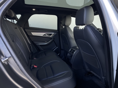 Jaguar F-PACE R-Dynamic SE AWD*BLACK PACK*1.HAND*PANO*