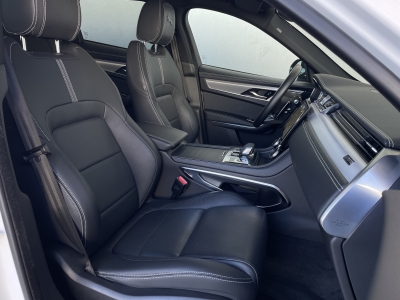 Jaguar F-PACE R-Dynamic SE AWD*BLACK PACK*1.HAND*PANO*