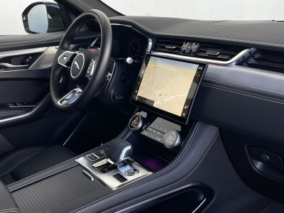 Jaguar F-PACE R-Dynamic SE AWD*BLACK PACK*1.HAND*PANO*
