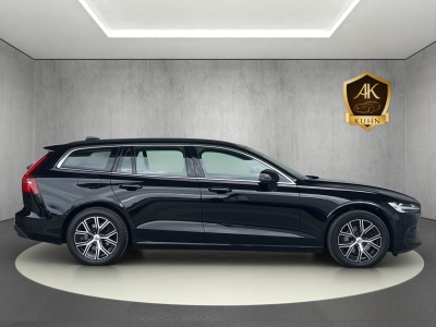 Volvo V60 B4 CORE*AHK*STANDHEIZUNG*LED*NAVI*1.HAND*