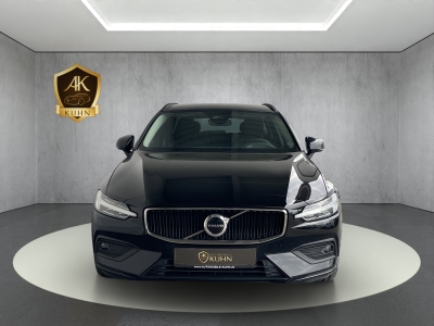 Volvo V60 B4 CORE*AHK*STANDHEIZUNG*LED*NAVI*1.HAND*