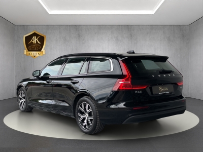Volvo V60 B4 CORE*AHK*STANDHEIZUNG*LED*NAVI*1.HAND*