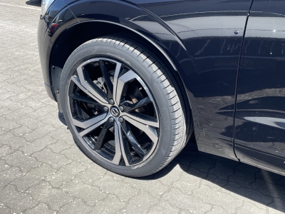 Volvo XC60 B4 DIESEL*R-DESIGN*21 ZOLL*