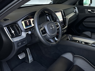 Volvo XC60 B4 DIESEL*R-DESIGN*21 ZOLL*