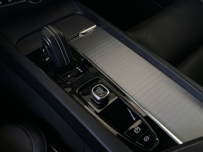 Volvo XC60 B4 DIESEL*R-DESIGN*21 ZOLL*