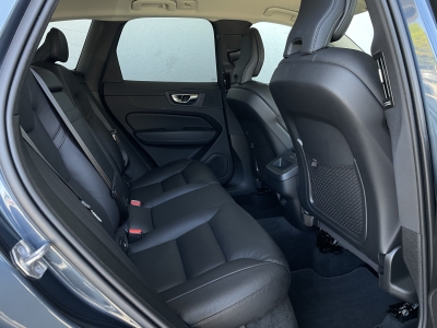 Volvo XC60 B4*INSCRIPTION*AWD*4xSHZ*AHK*LED*STANDHZ.*