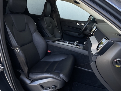 Volvo XC60 B4*INSCRIPTION*AWD*4xSHZ*AHK*LED*STANDHZ.*