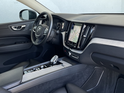 Volvo XC60 B4*INSCRIPTION*AWD*4xSHZ*AHK*LED*STANDHZ.*