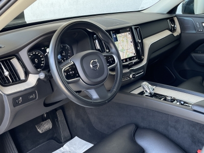 Volvo XC60 B4*INSCRIPTION*AWD*4xSHZ*AHK*LED*STANDHZ.*