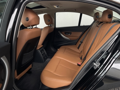 BMW 320 d xDrive*F30*LUXURY*HEAD UP*NAVI*LED*ALLRAD*