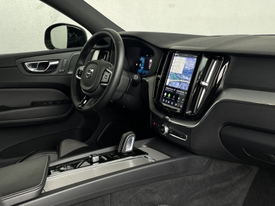 Volvo XC60 B5*R DESIGN*AWD*
