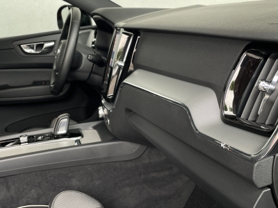 Volvo XC60 B5*R DESIGN*AWD*