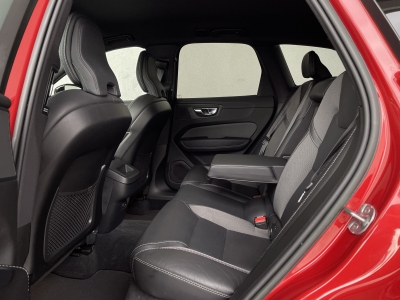 Volvo XC60 B5*R DESIGN*AWD*
