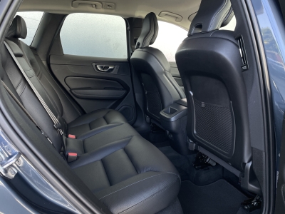 Volvo XC60 B4*Momentum Pro*AWD*360° KAMERA*HARMAN*LED*