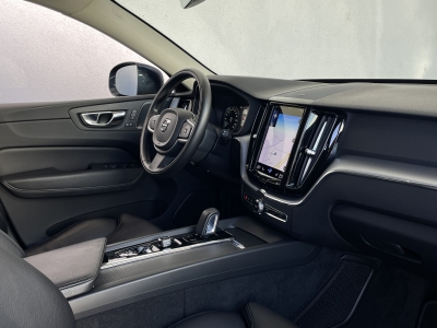 Volvo XC60 B4*Momentum Pro*AWD*360° KAMERA*HARMAN*LED*