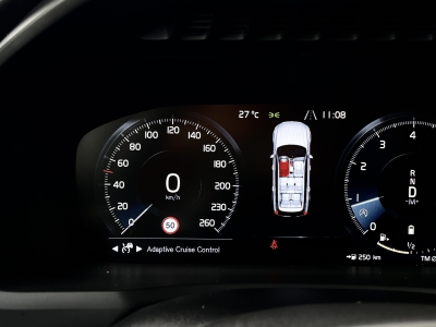 Volvo XC90 B5*Momentum Pro*AWD*7 SITZE*R.KAM*NAVI*LED*