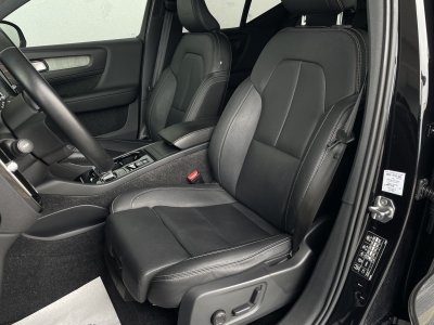 Volvo XC40 D4*190PS*INSCRIPTION*AWD*R.KAM*NAVI*LED*