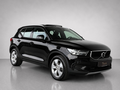 Volvo XC40 D3 MOMENTUM 2WD*PANO*LED*NAVI*HARMAN&KARDON