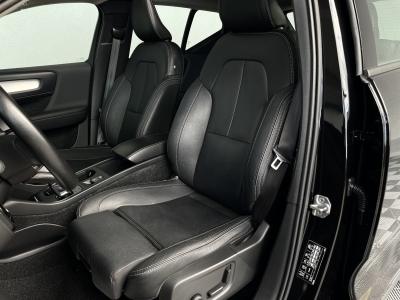 Volvo XC40 D3 MOMENTUM 2WD*PANO*LED*NAVI*HARMAN&KARDON