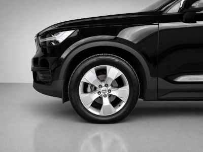 Volvo XC40 D3 MOMENTUM 2WD*PANO*LED*NAVI*HARMAN&KARDON