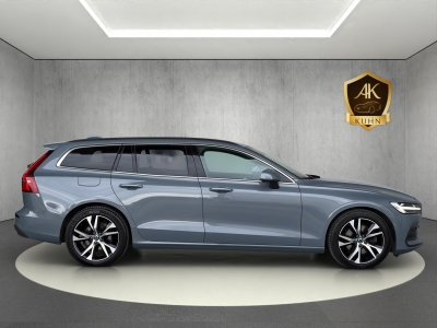 Volvo V60 B3*CORE*4 x SHZ*R.KAMERA*LED*NAVI*