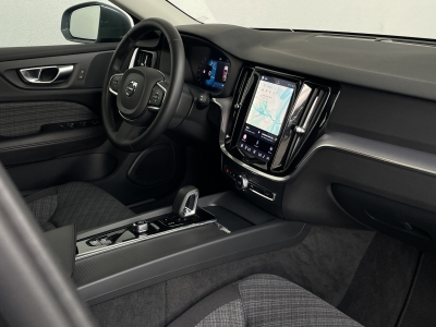 Volvo V60 B3*CORE*4 x SHZ*R.KAMERA*LED*NAVI*